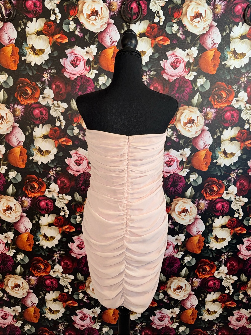 Express Strapless Ruched Cocktail Dress in Light Pink, Size 10, NWT - Picture 3 of 15